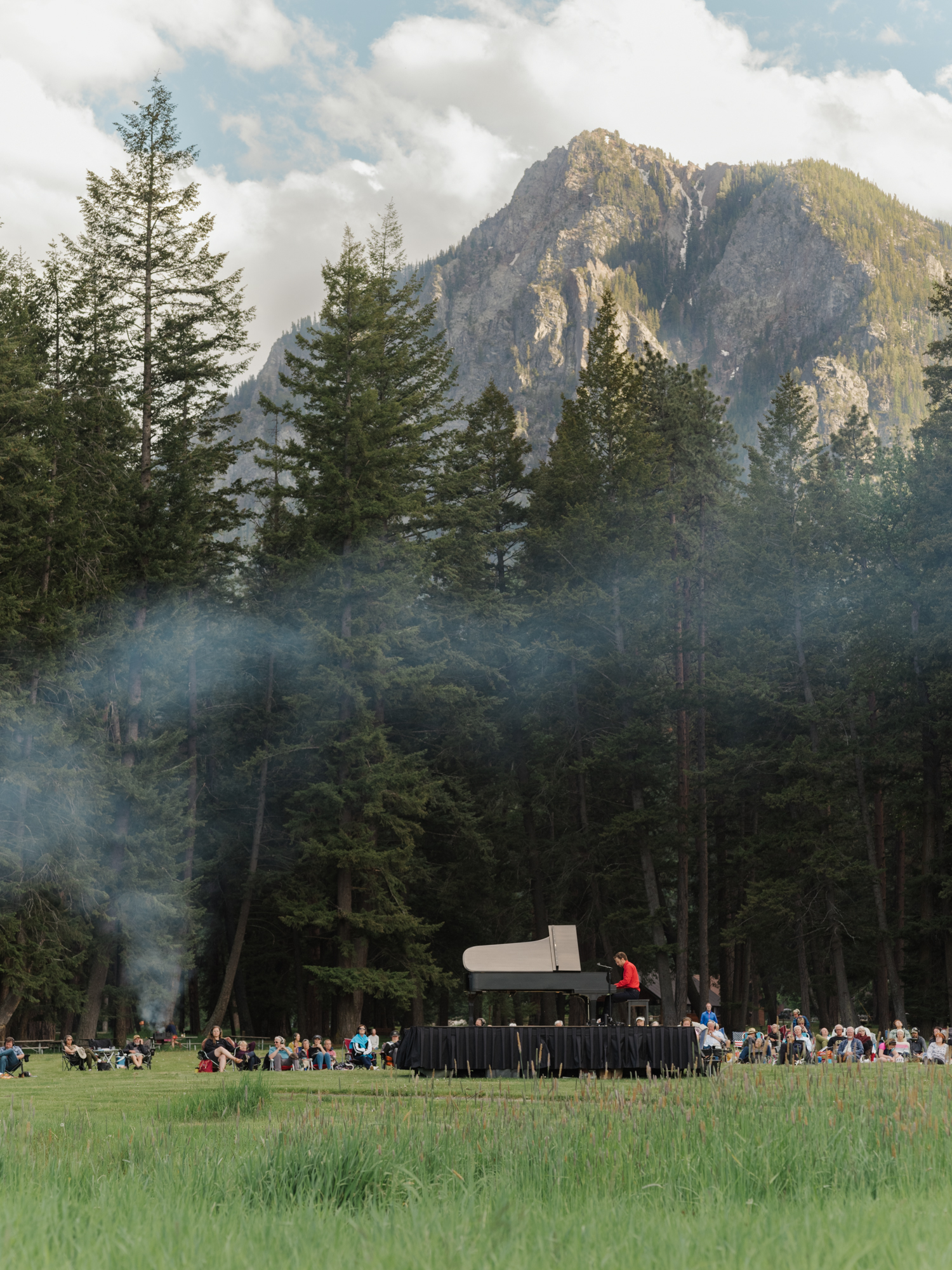 Hunter Noack performs at Wallowa Lake State Park