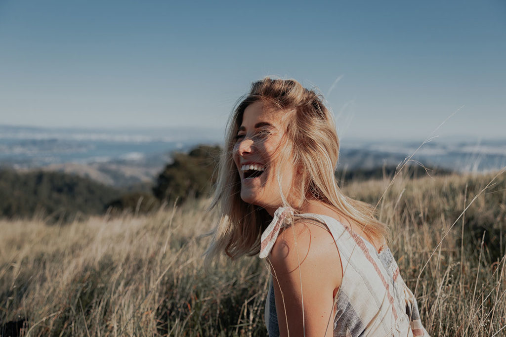 15 Uplifting Quotes For Positive Vibes