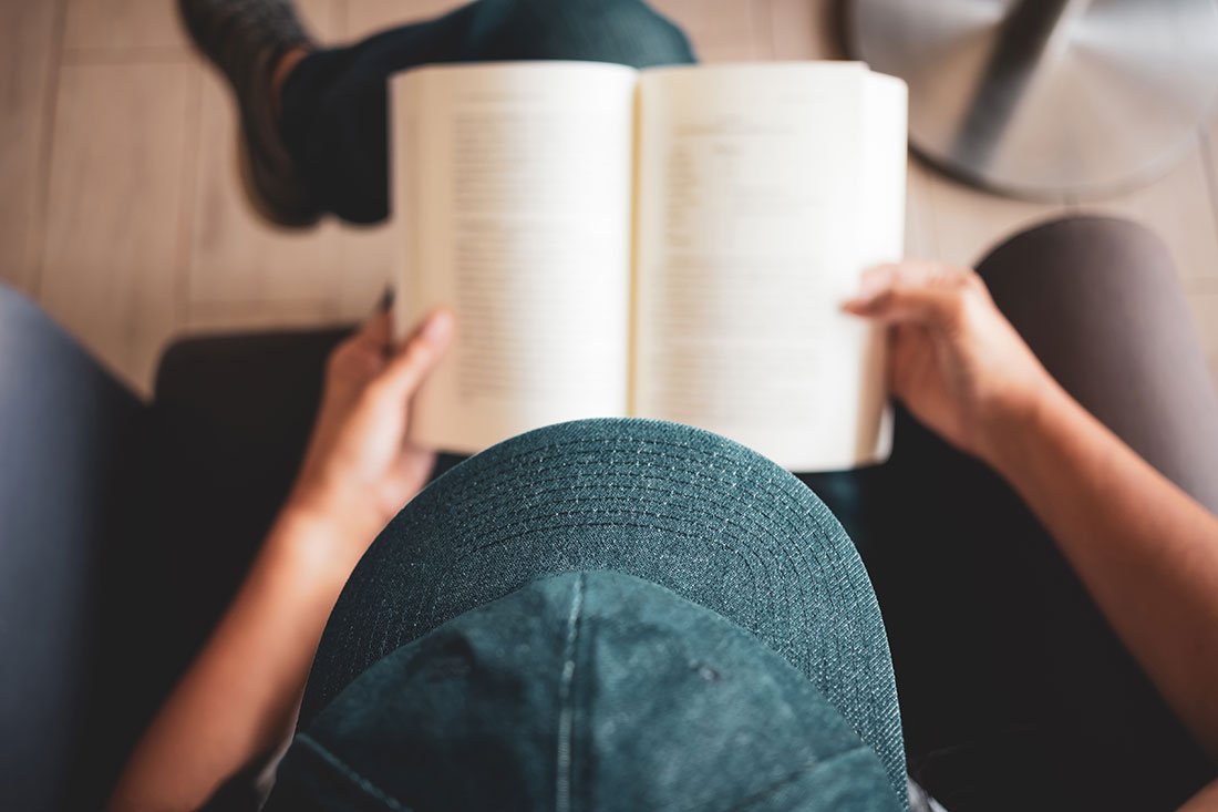 16 Ways to Read More Books | SUCCESS