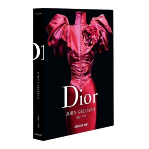 Dior Assouline Book KO 300x300 - در اینجا چیزی است که الهام بخش زنان پشت مجله SUCCESS است
افتتاحیه مسئله زنان