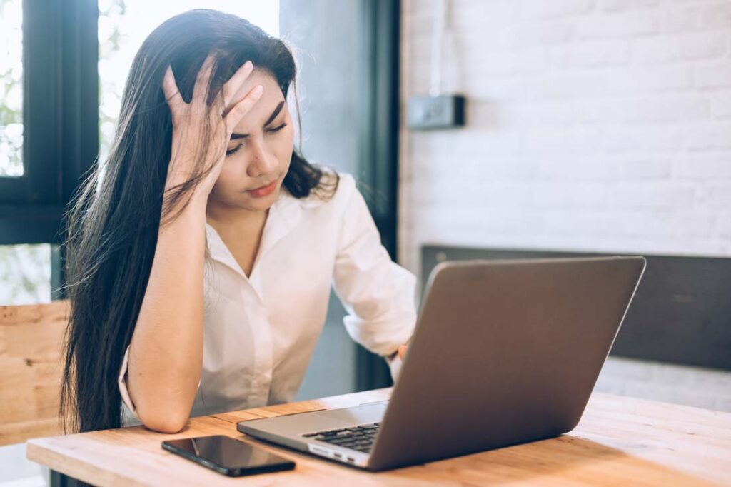 young woman rage applying for jobs