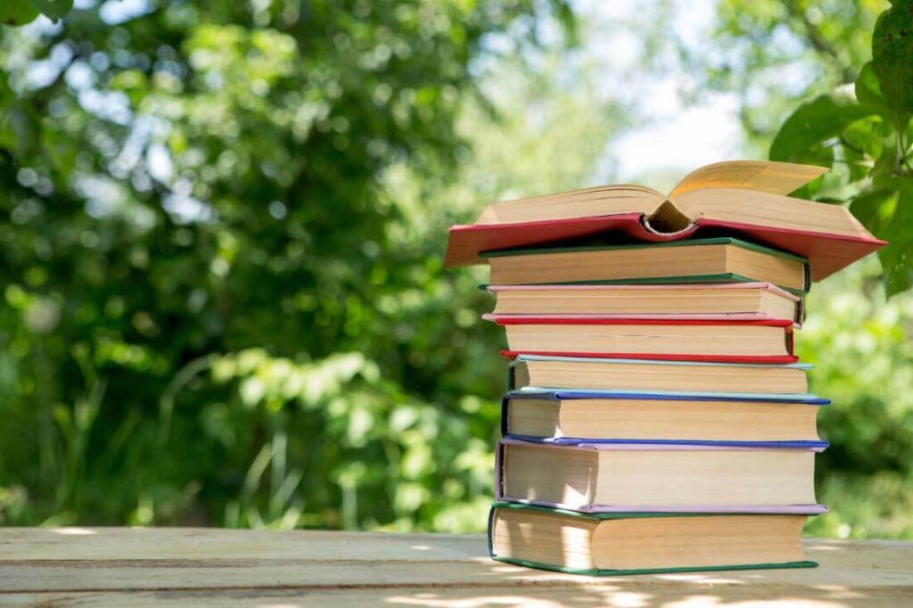 10 New Business Books to Add to Your Summer Reading List