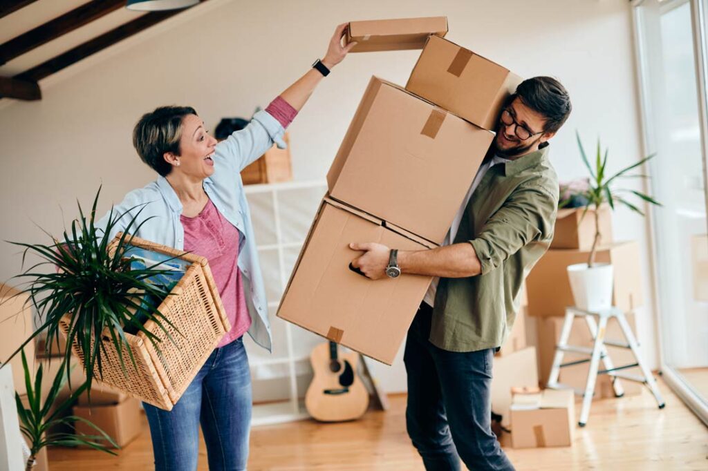 couple is moving themselves to save money