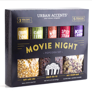 Movie Night Popcorn Set gifts for coworkers - 17 ایده هدیه کوچک که همکاران شما از آنها قدردانی خواهند کرد