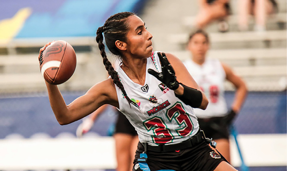 diana flores throwing football