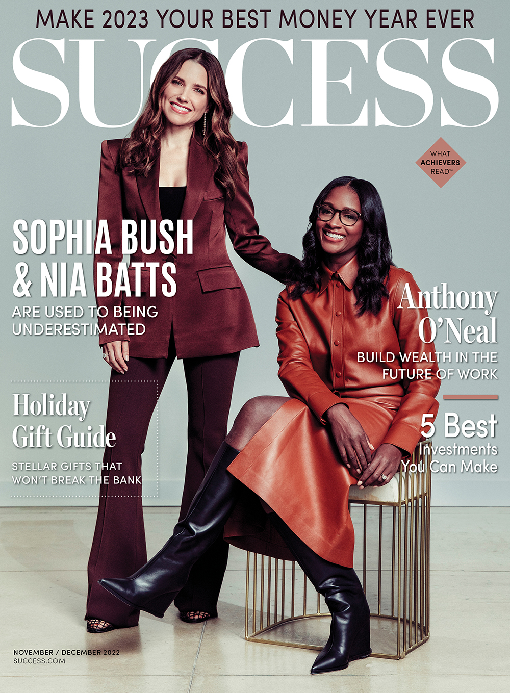 SM22_06_NOVDEC_SophiaBushNiaBatts_S-ONLINE
