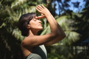 60 Mindfulness Quotes to Stay Present & Increase Self-Awareness