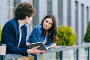 5 Common Habits That Destroy Good Conversation