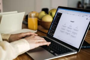 How to Fact-Check Chatbot Answers Without Slowing Down Your Workflow